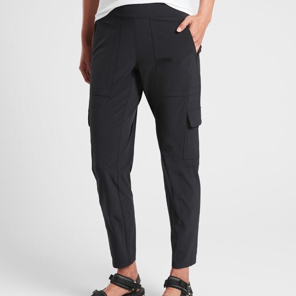 Athleta Chelsea Cargo Black Olive Green Size 2